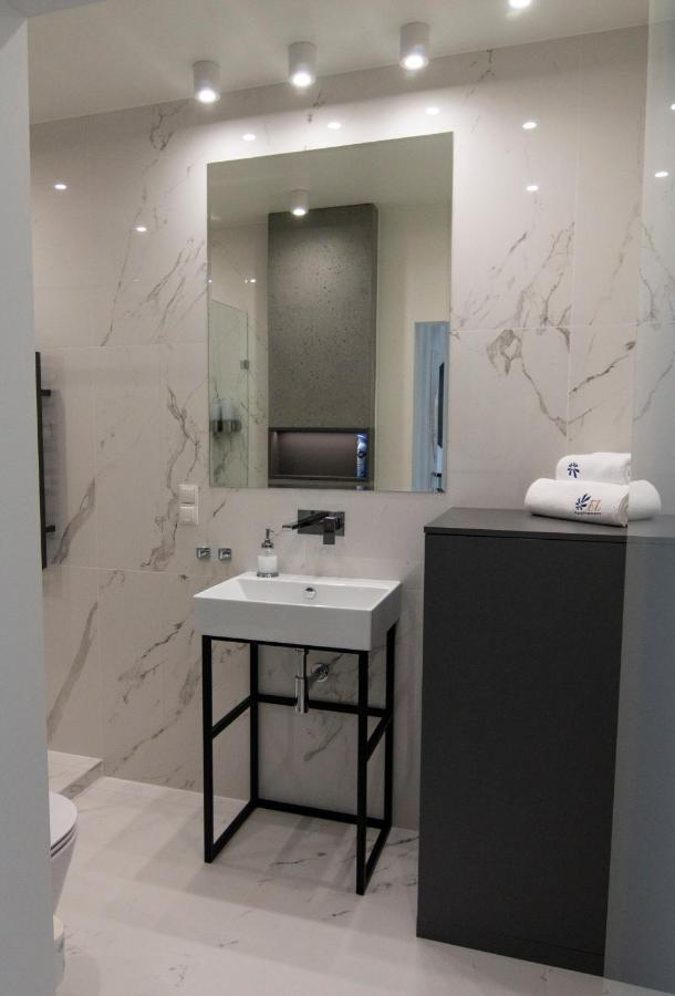El Apartments - Aries Poznan Ngoại thất bức ảnh